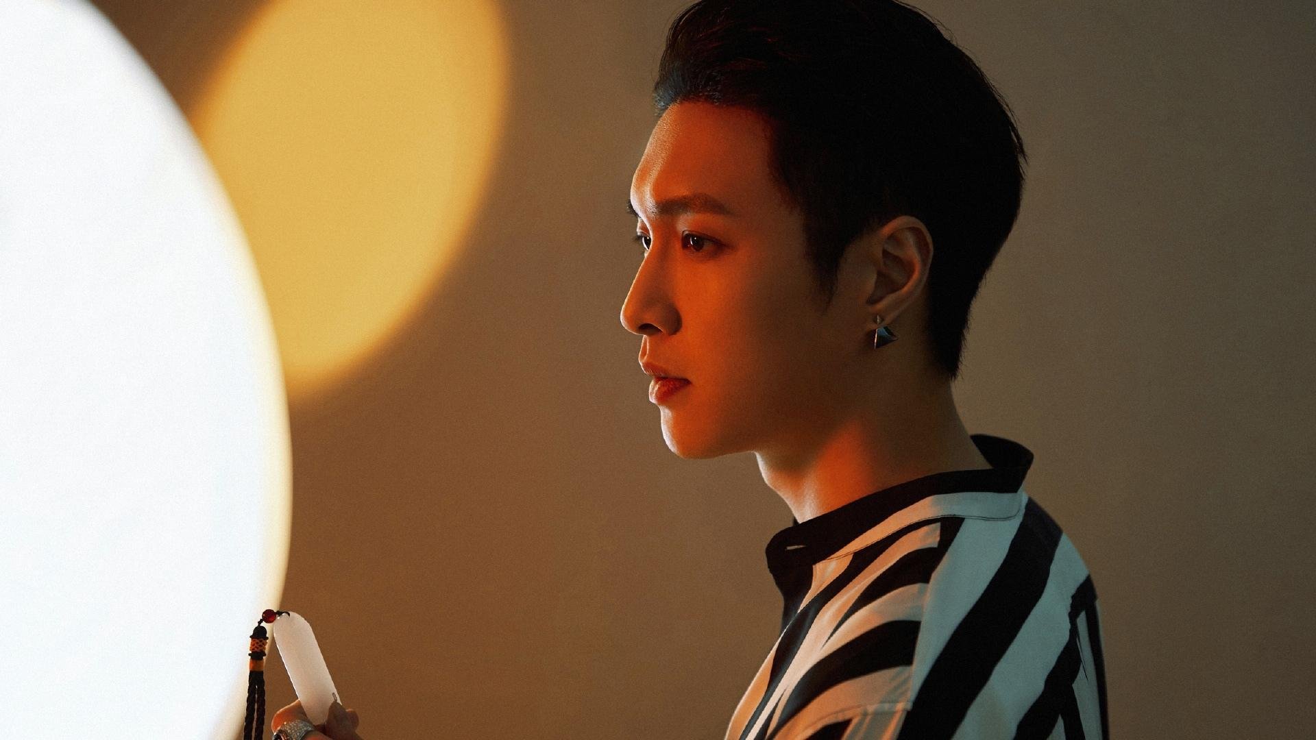 高空绳索障碍挑战，锻炼身体与意志力